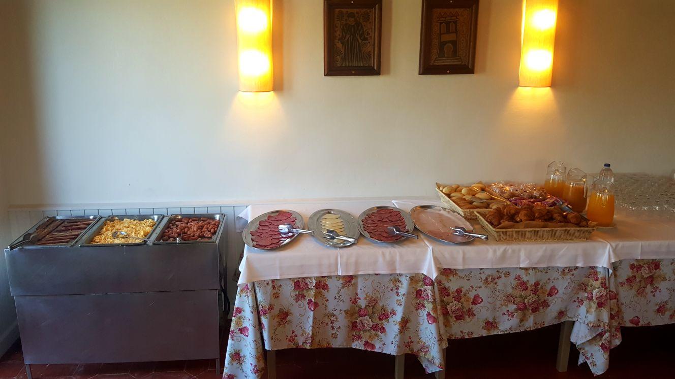 Hotel La Carreta Chiva Luaran gambar