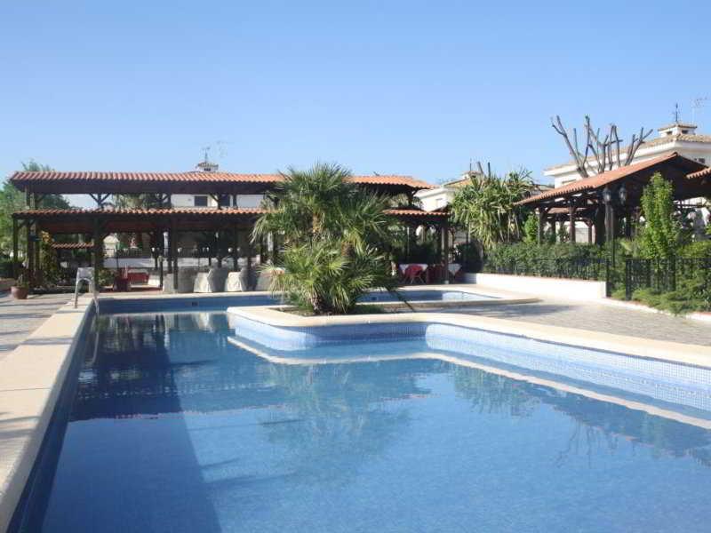 Hotel La Carreta Chiva Luaran gambar