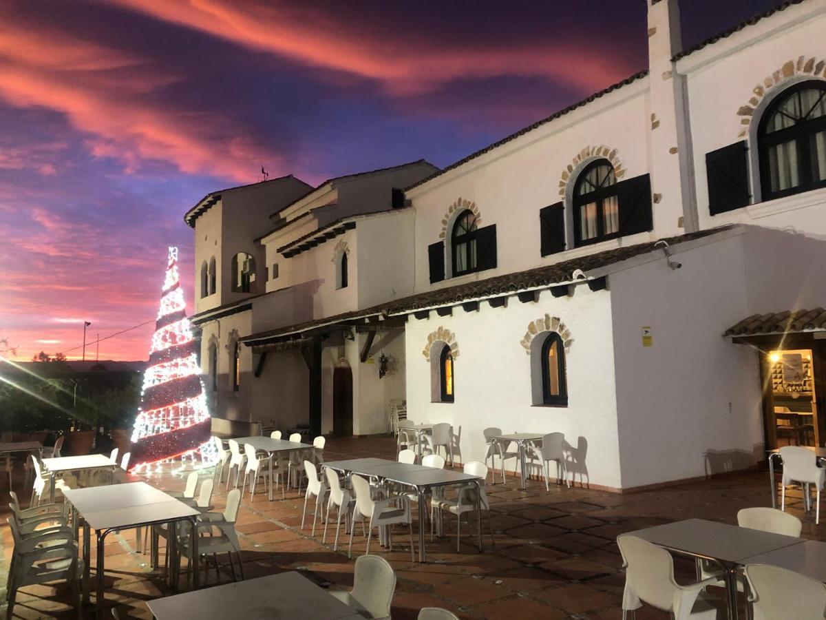 Hotel La Carreta Chiva Luaran gambar