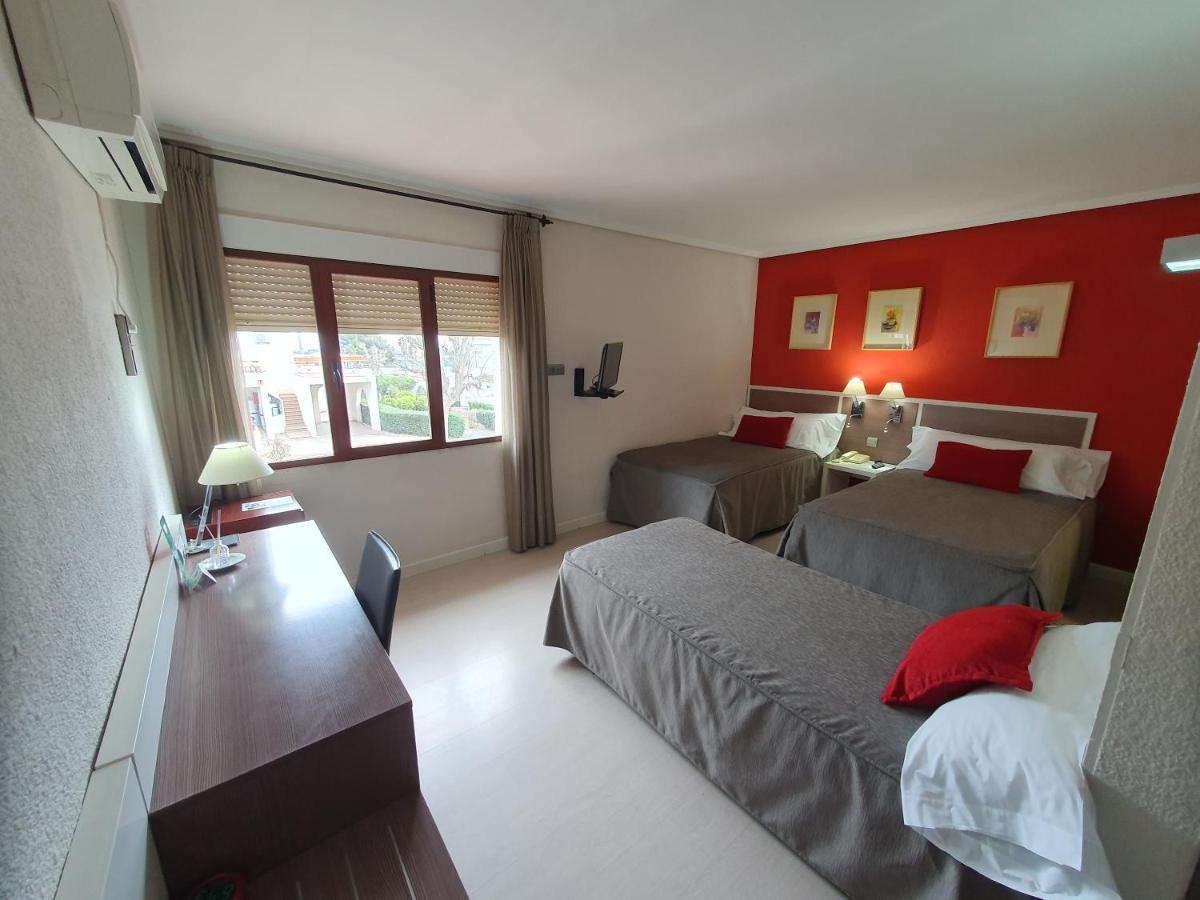 Hotel La Carreta Chiva Luaran gambar